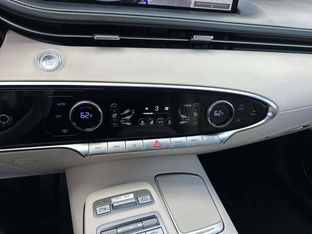 Used 2025 Genesis Electrified GV70 Prestige w/ Prestige Package image 22
