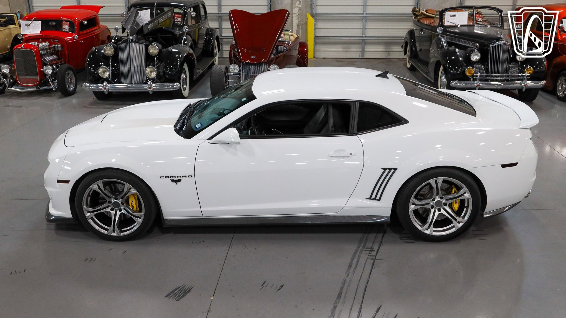 Used 2010 Chevrolet Camaro SS w/ RS Package image 9