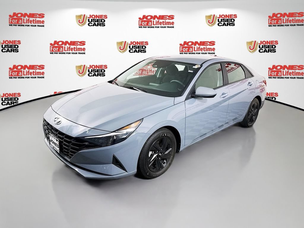 Certified 2023 Hyundai Elantra SEL FWD image 12