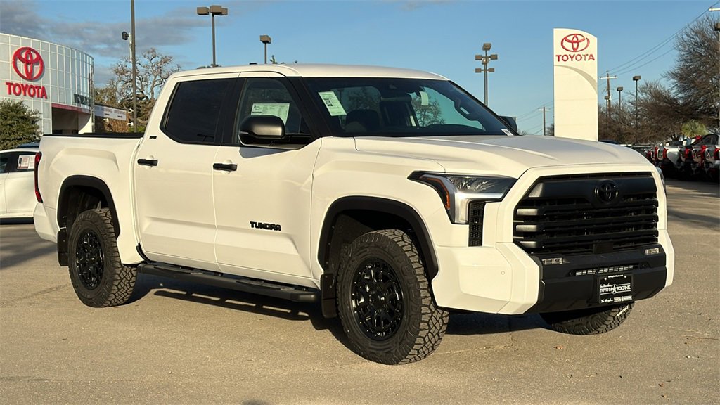 New 2026 Toyota Tundra SR5 image 3