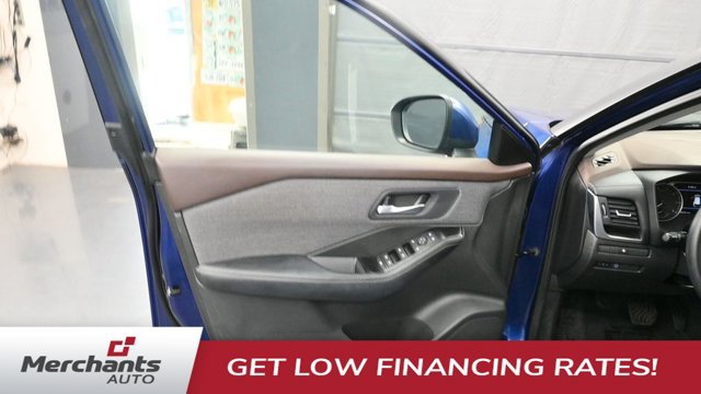 Used 2023 Nissan Rogue SV AWD/4WD image 10
