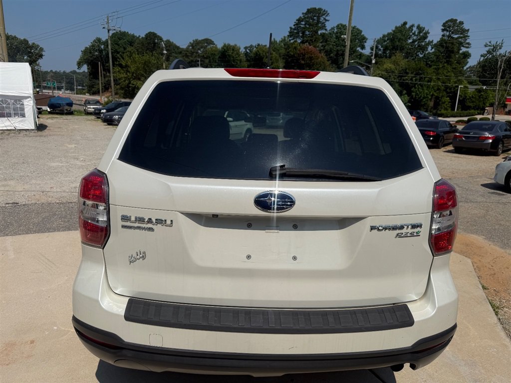 Used 2015 Subaru Forester 2.5i Premium w/ All-Weather Package AWD/4WD image 6