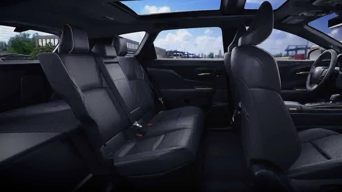 New 2026 Toyota Crown Signia w/ Advanced Technology Package AWD/4WD image 2