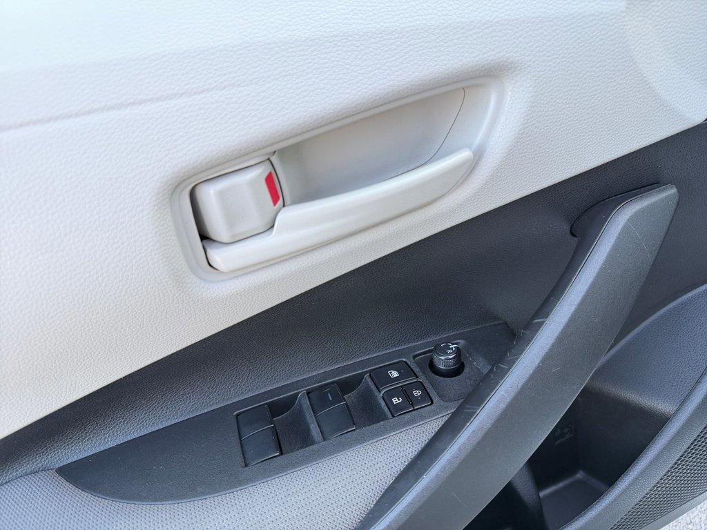 Used 2023 Toyota Corolla LE image 11
