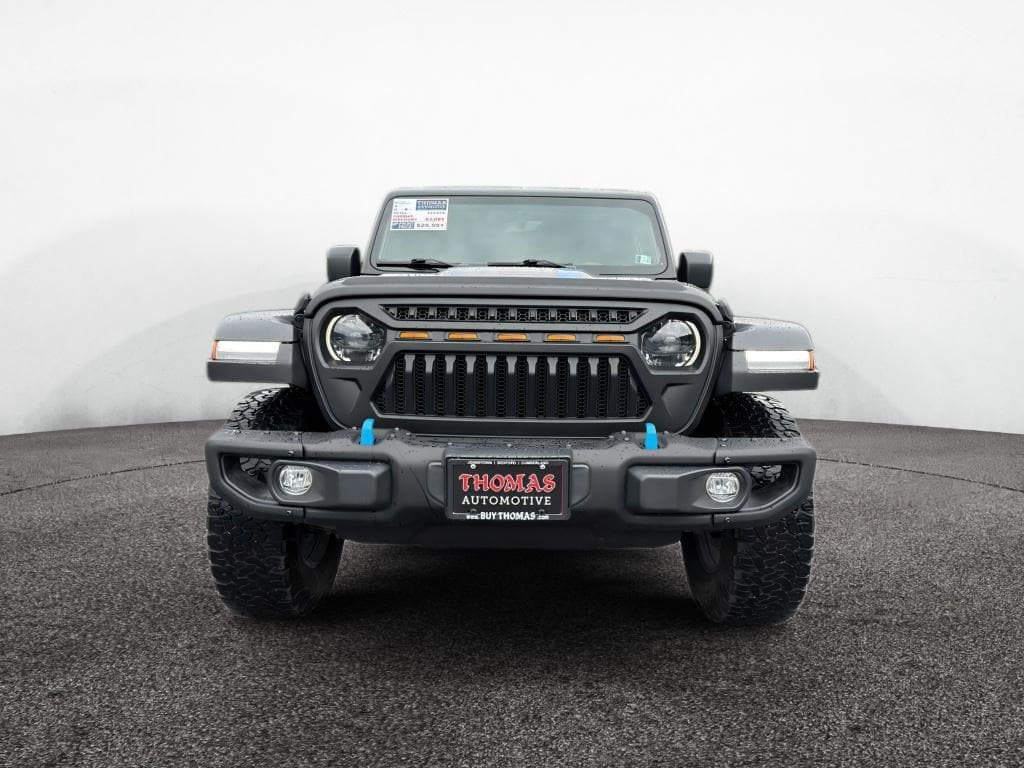 Used 2023 Jeep Wrangler Unlimited Rubicon 4xe w/ Steel Bumper Group AWD/4WD image 2