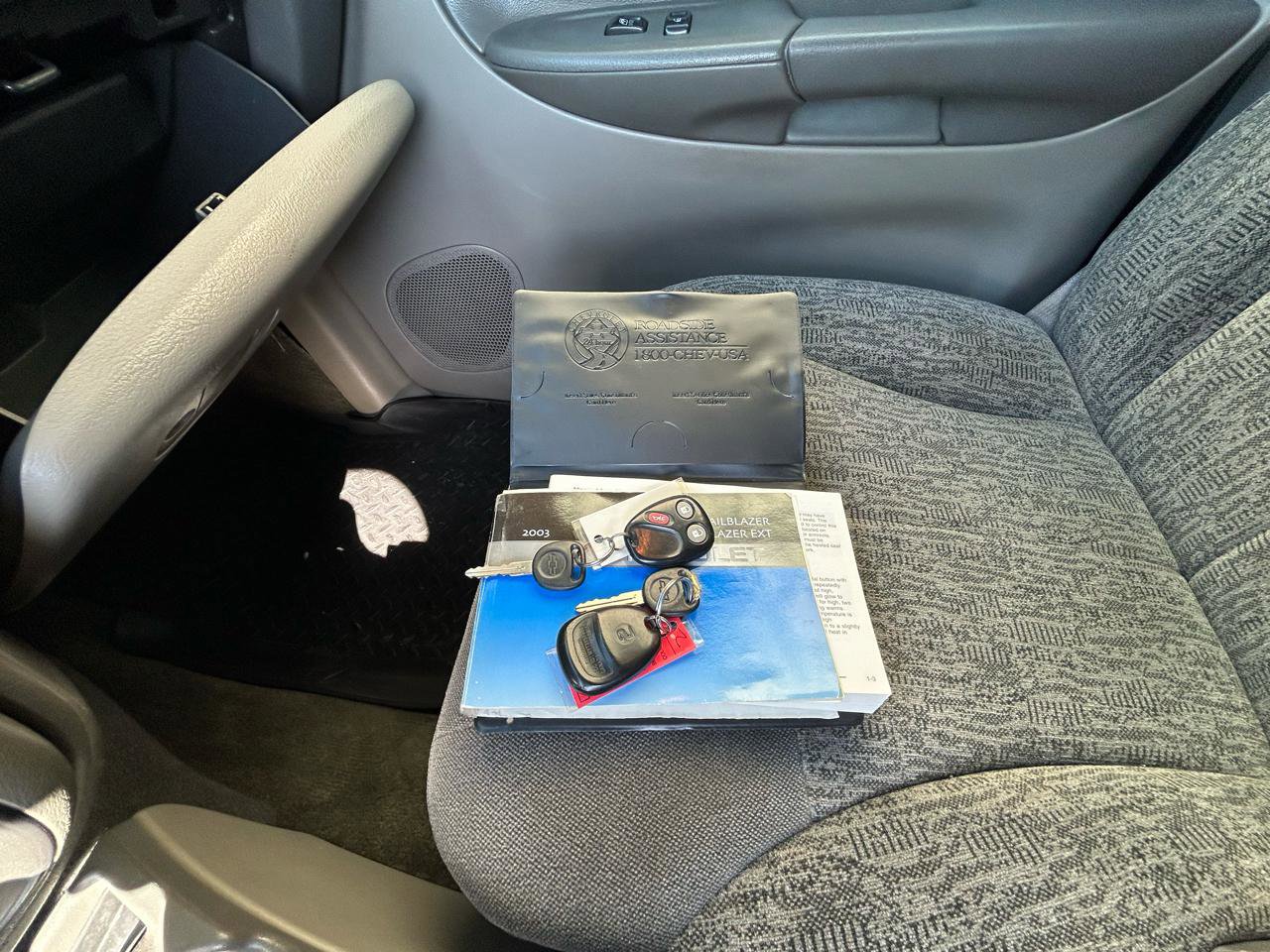 Used 2003 Chevrolet TrailBlazer LS w/ Preferred Equipment Group AWD/4WD image 13