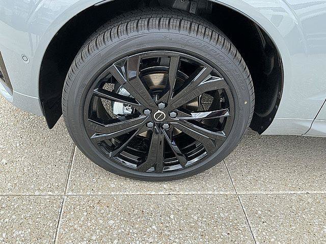 New 2026 Volvo XC60 B5 Ultra w/ Climate Package AWD/4WD image 12
