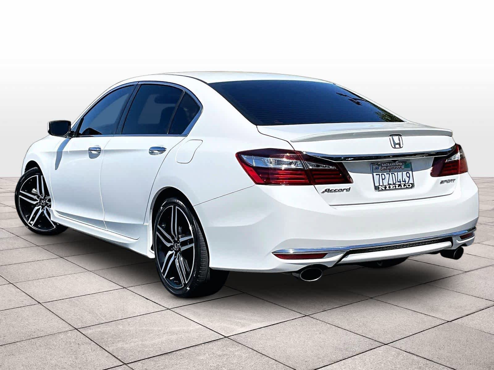 Used 2016 Honda Accord Sport image 14