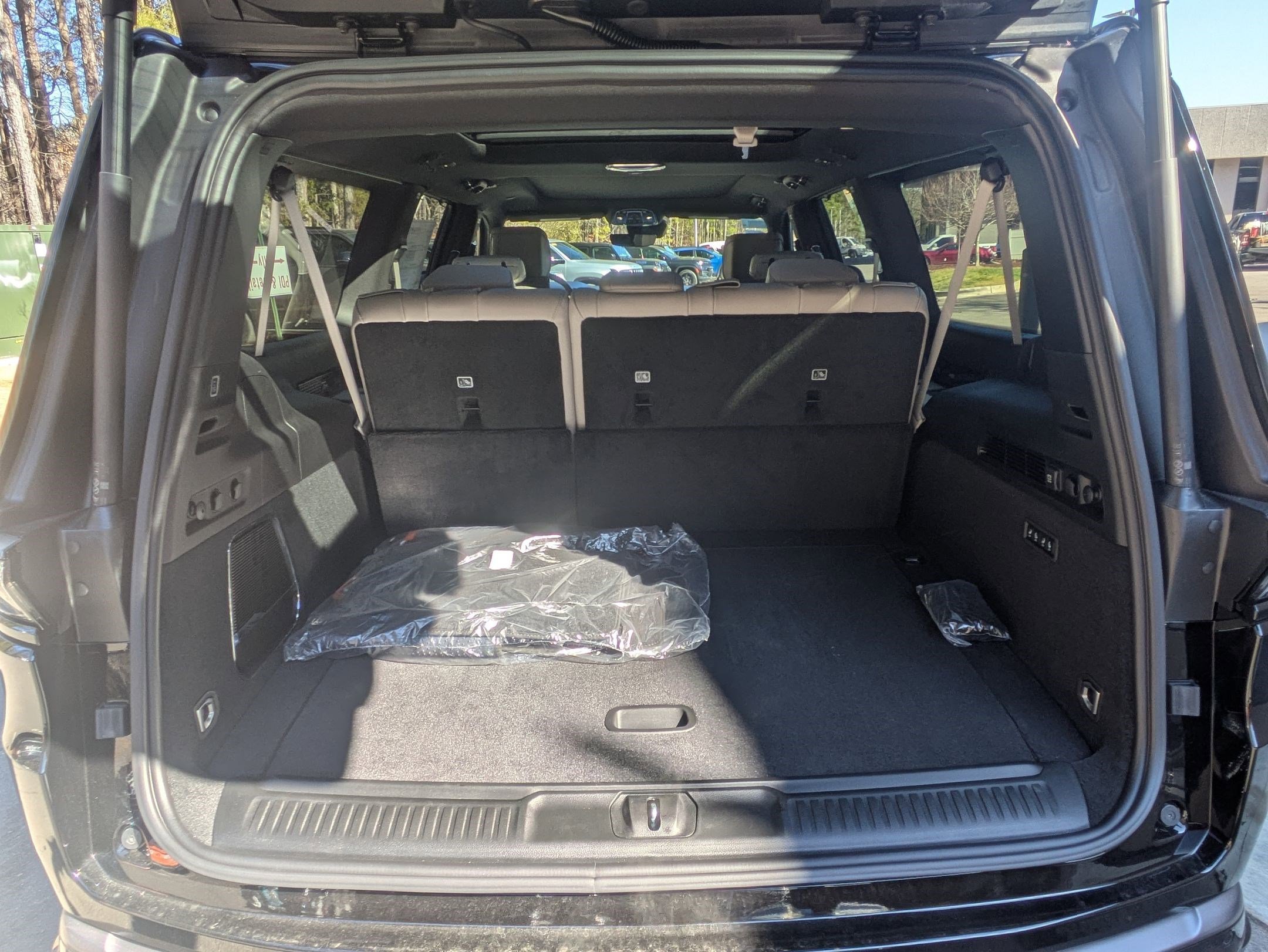 New 2026 Jeep Grand Wagoneer L Summit w/ Rear Seat Video Group I image 29