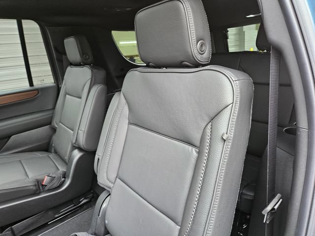 New 2026 GMC Yukon XL Denali w/ Denali Reserve Package AWD/4WD image 17