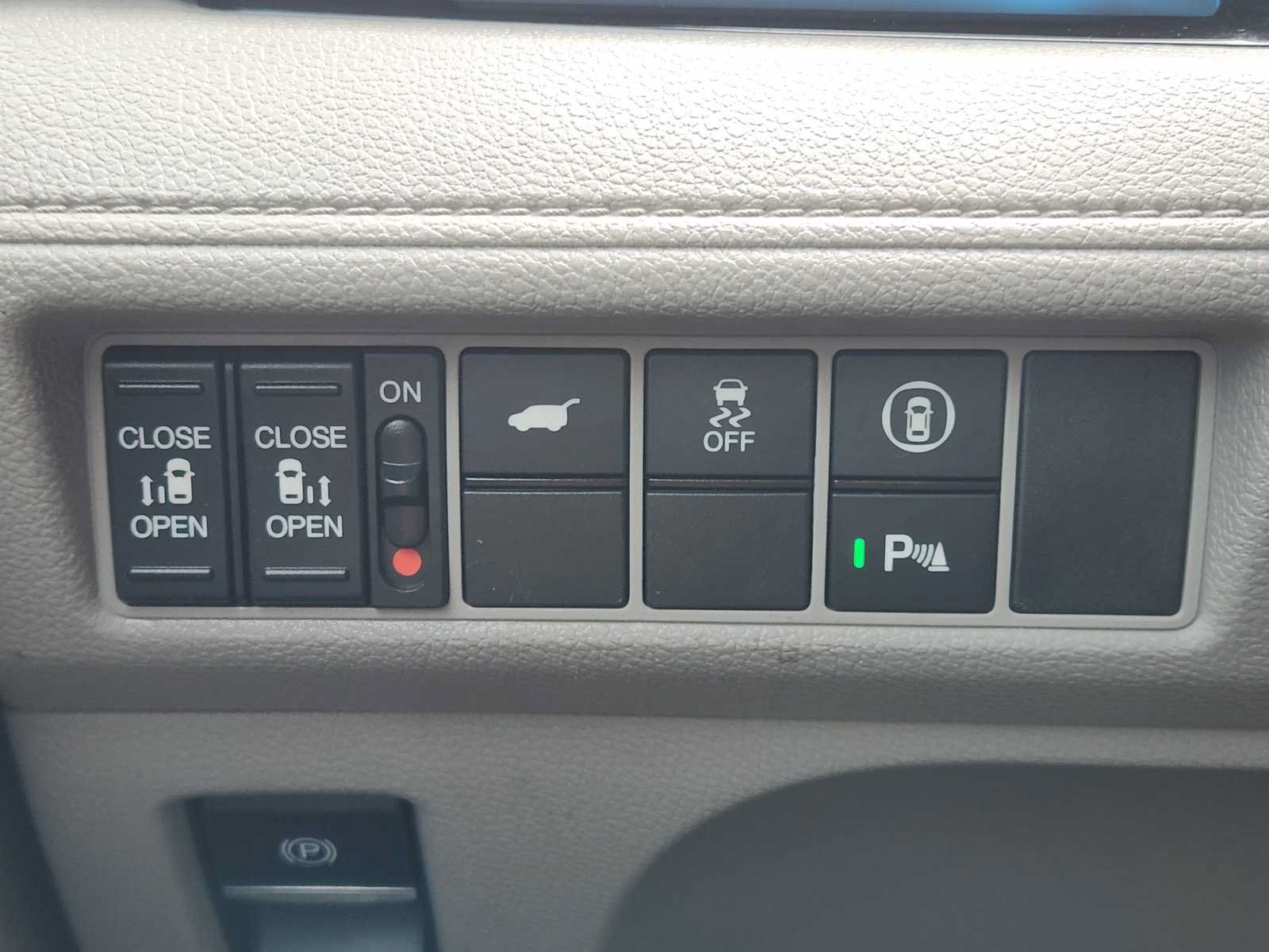 Certified 2024 Honda Odyssey Touring image 22