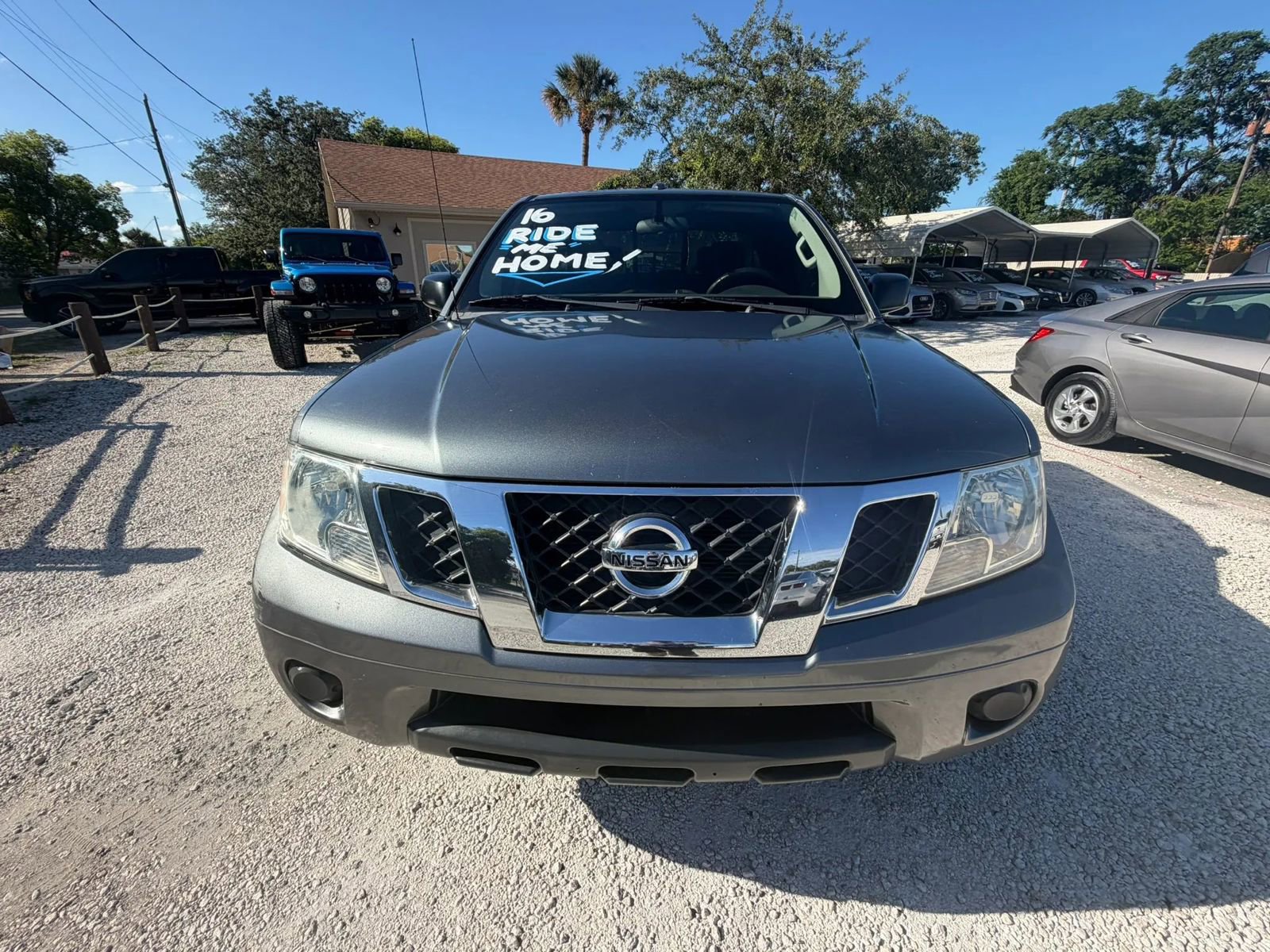 Used 2016 Nissan Frontier SV RWD image 9