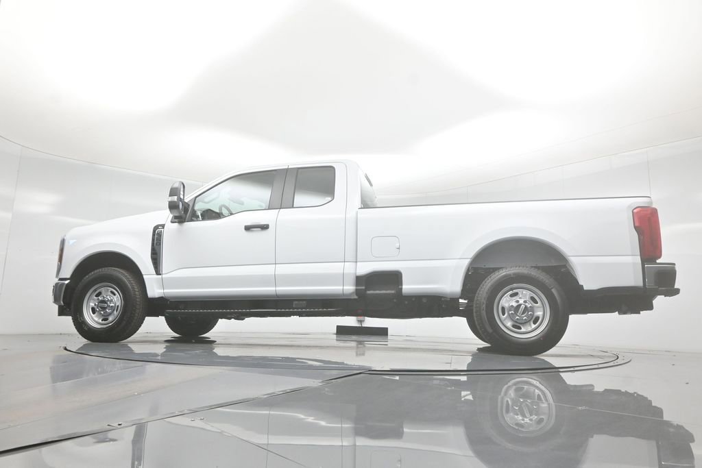 New 2026 Ford F350 XL w/ XL Chrome Package image 50