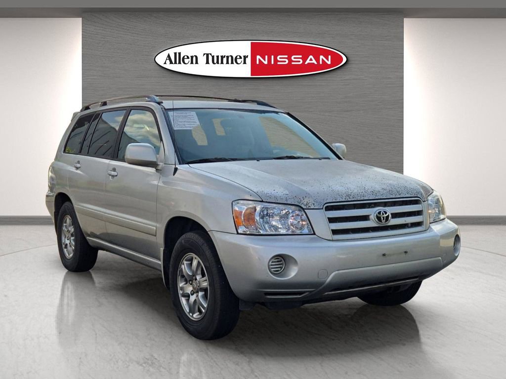 Used 2005 Toyota Highlander 2WD V6 w/ 3rd Row