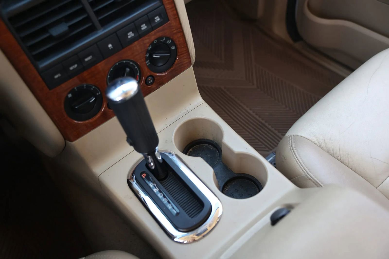 Used 2006 Ford Explorer Eddie Bauer AWD/4WD image 34