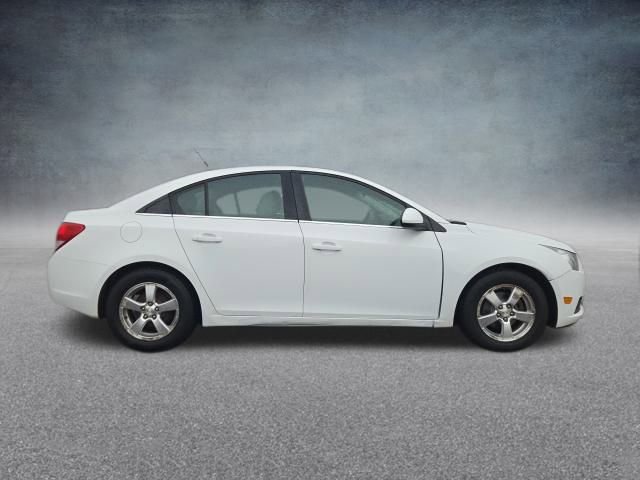 Used 2014 Chevrolet Cruze LT image 10