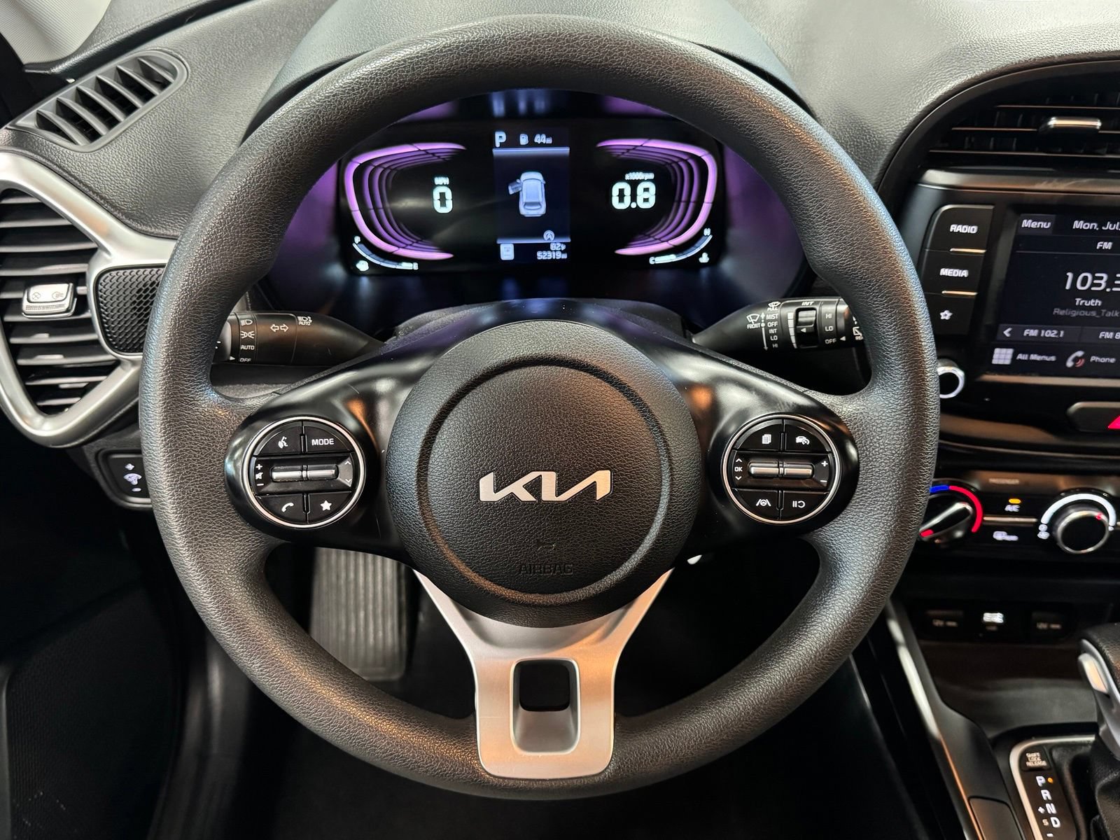 Used 2024 Kia Soul LX w/ Option Group 015 FWD image 20