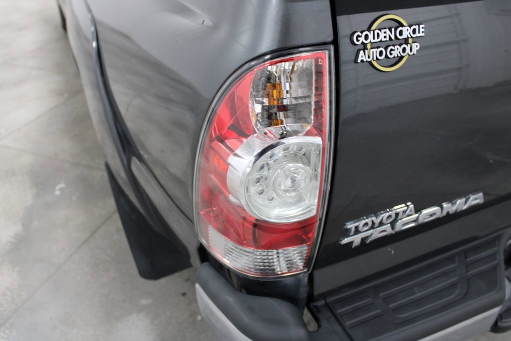Used 2014 Toyota Tacoma 2WD Double Cab image 12