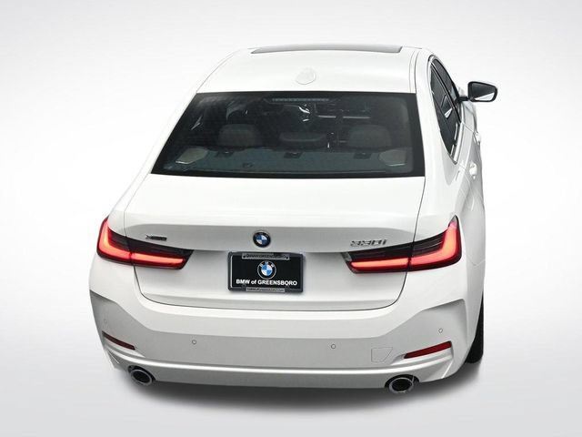 New 2026 BMW 330i xDrive Sedan w/ Premium Package AWD/4WD image 28