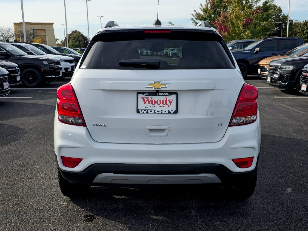 Certified 2019 Chevrolet Trax LT w/ LT Convenience Package FWD image 9