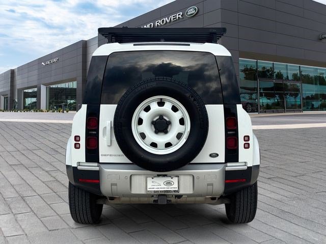 Used 2023 Land Rover Defender 110 S AWD/4WD image 4