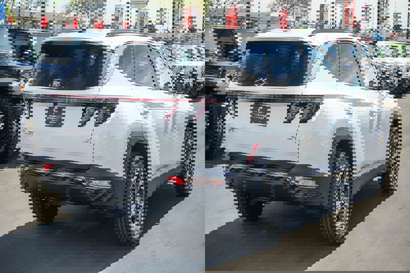 Used 2023 Hyundai Tucson SEL w/ Convenience Package image 4