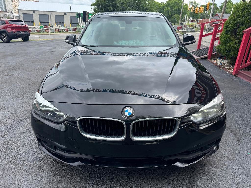 Used 2016 BMW 320i Sedan RWD image 6