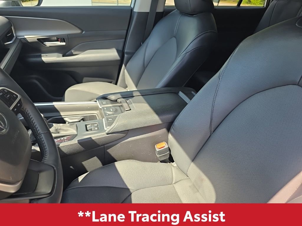 Used 2024 Toyota Grand Highlander XLE image 15