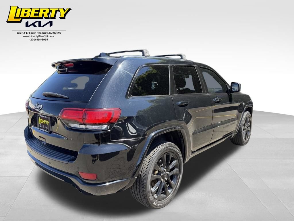 Used 2020 Jeep Grand Cherokee Altitude AWD/4WD image 7
