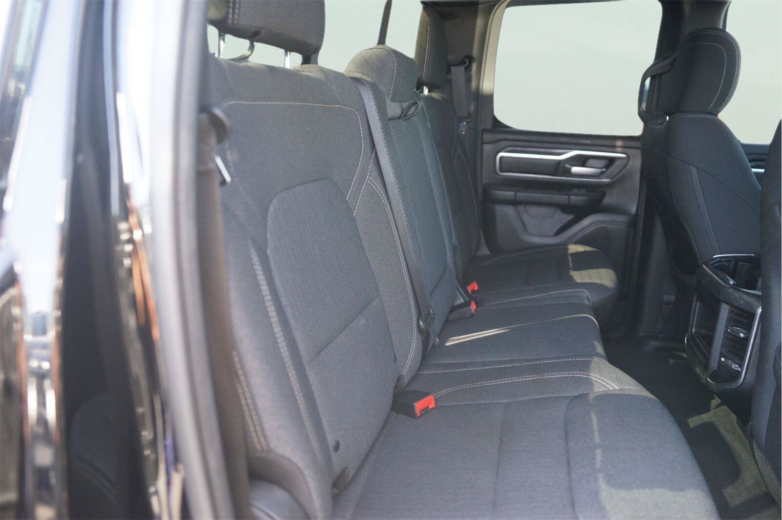 Used 2019 RAM 1500 Big Horn AWD/4WD image 16