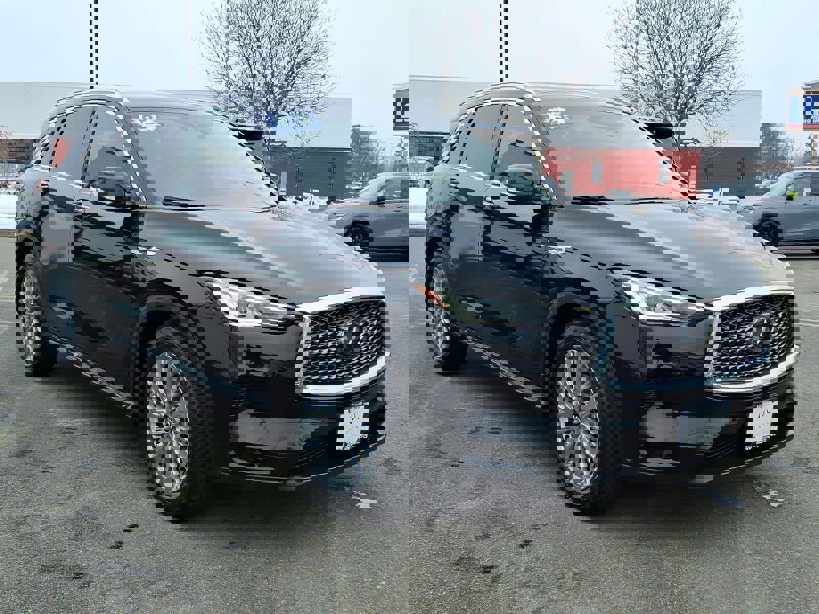 Certified 2023 INFINITI QX50 Luxe image 3