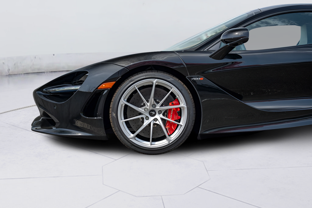 New 2026 McLaren 750S RWD image 17