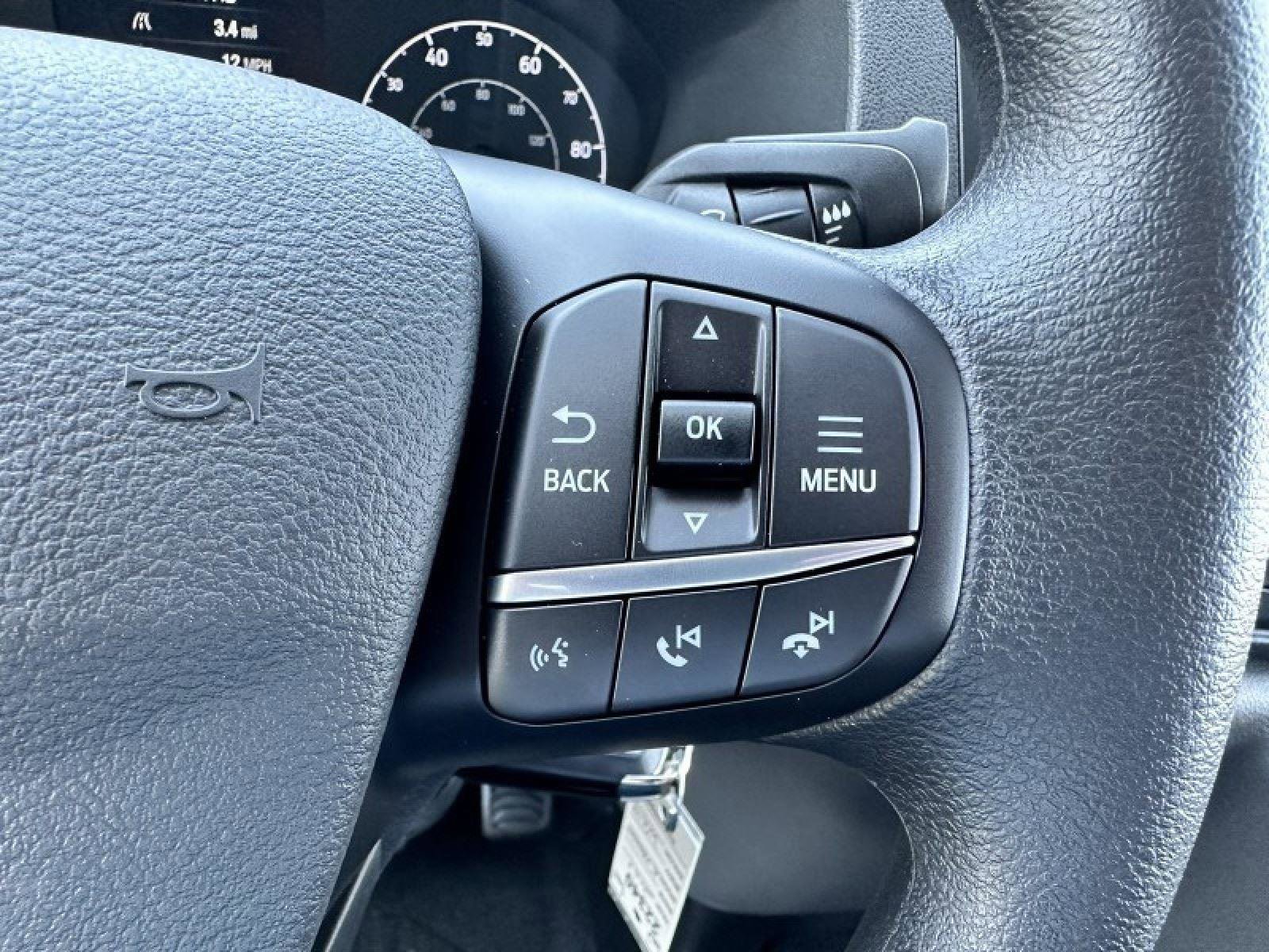 Used 2023 Ford E-Transit Medium Roof image 13