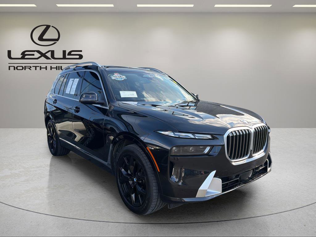 Used 2024 BMW X7 xDrive40i w/ Climate Comfort Package image 4