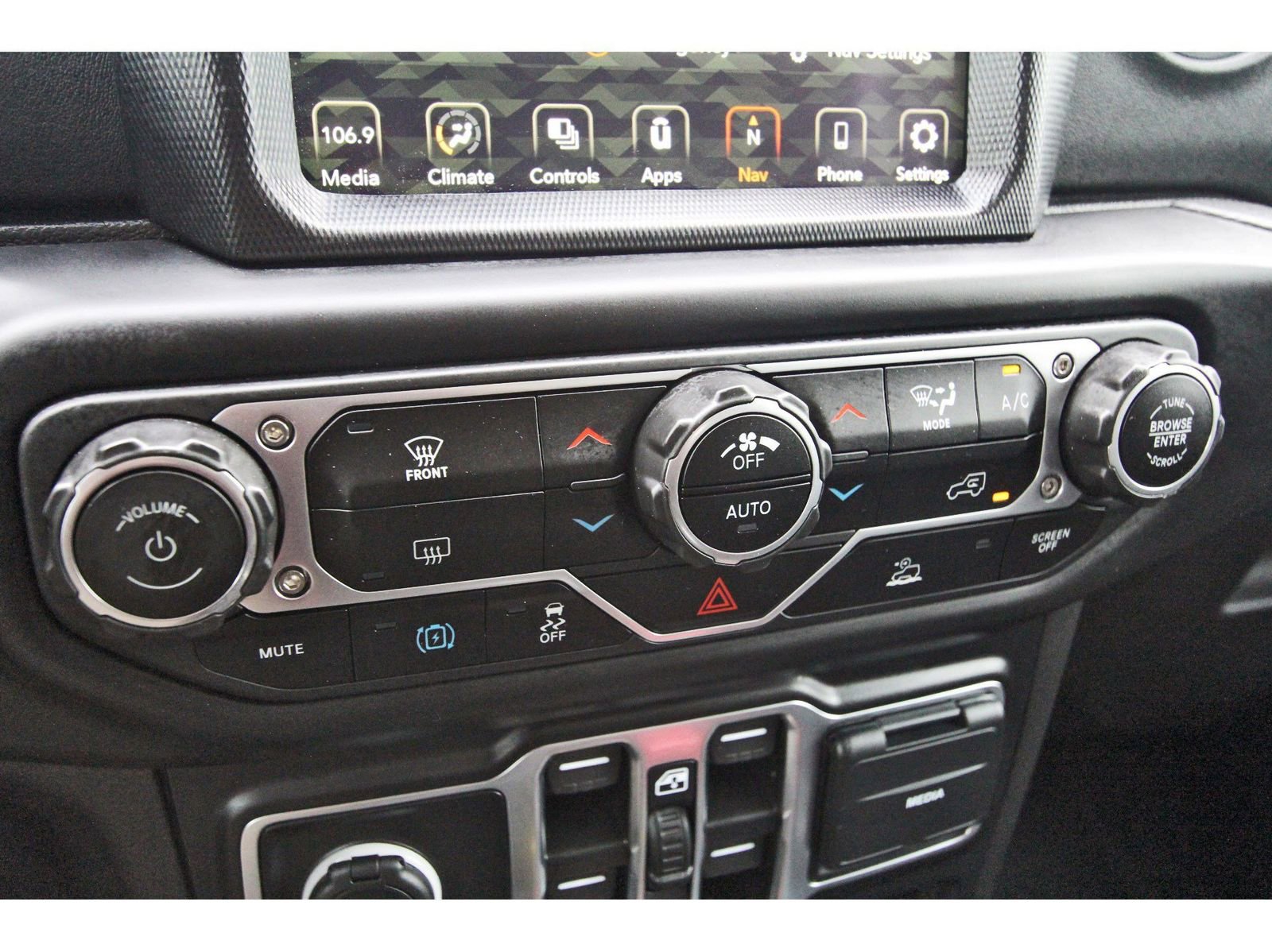 Used 2023 Jeep Wrangler Sahara 4xe image 28