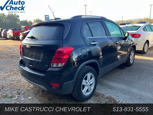 Used 2019 Chevrolet Trax LT w/ LT Convenience Package FWD image 3