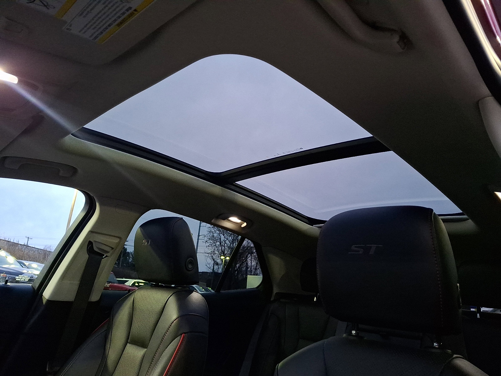 Certified 2023 Buick Envision Essence w/ Sport Touring Package image 14