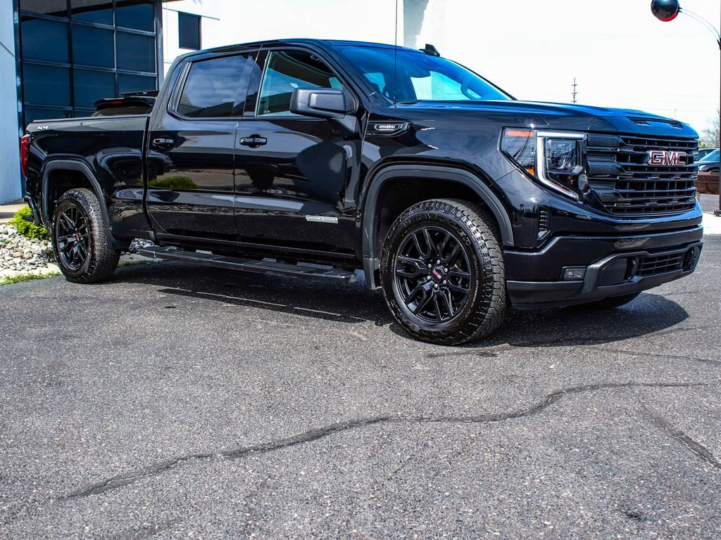 Used 2025 GMC Sierra 1500 Elevation AWD/4WD image 3