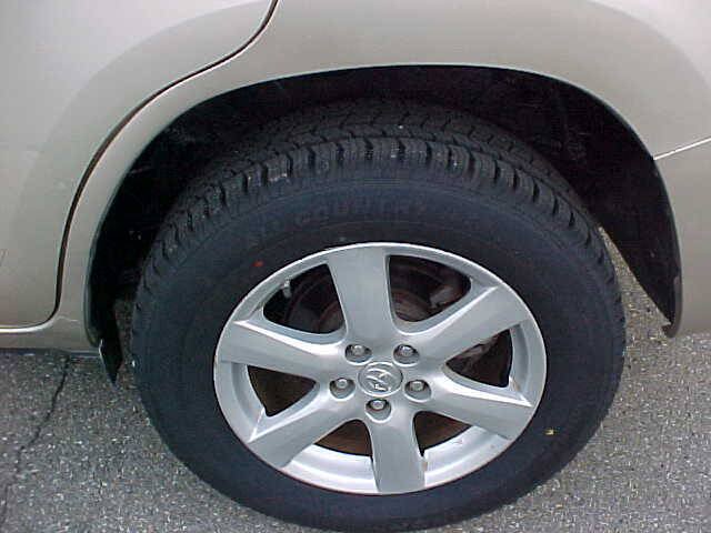 Used 2006 Toyota RAV4 Limited AWD/4WD image 26