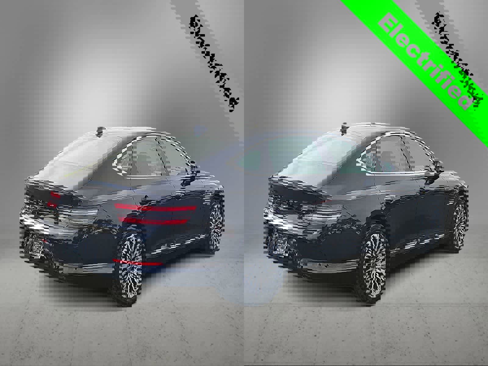 Used 2024 Genesis G80 image 8