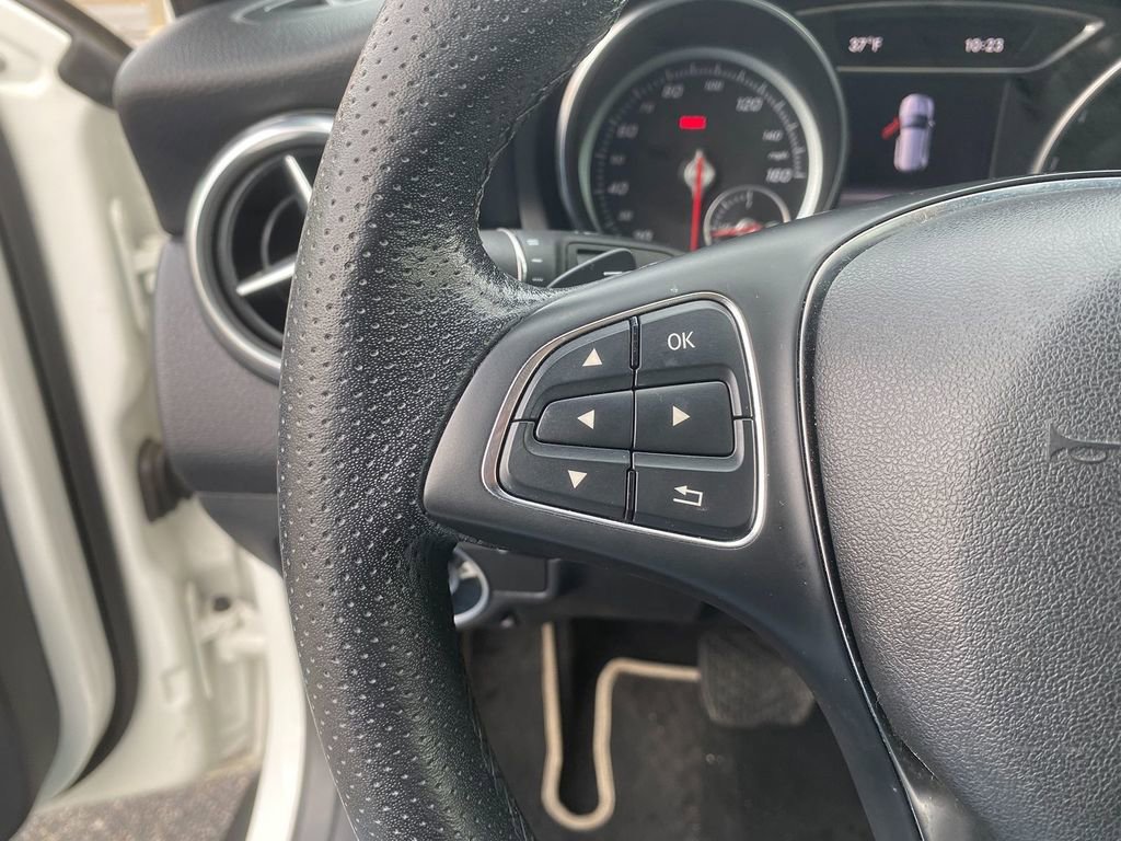 Used 2020 Mercedes-Benz GLA 250 w/ Convenience Package image 16