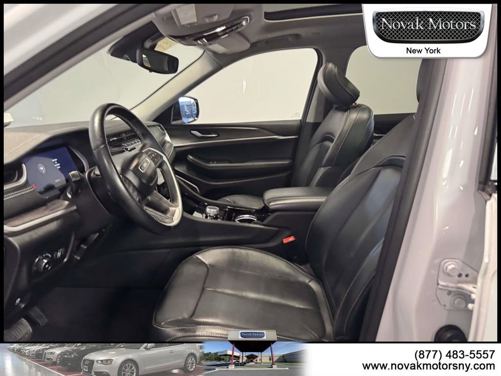 Used 2022 Jeep Grand Cherokee L Limited image 12