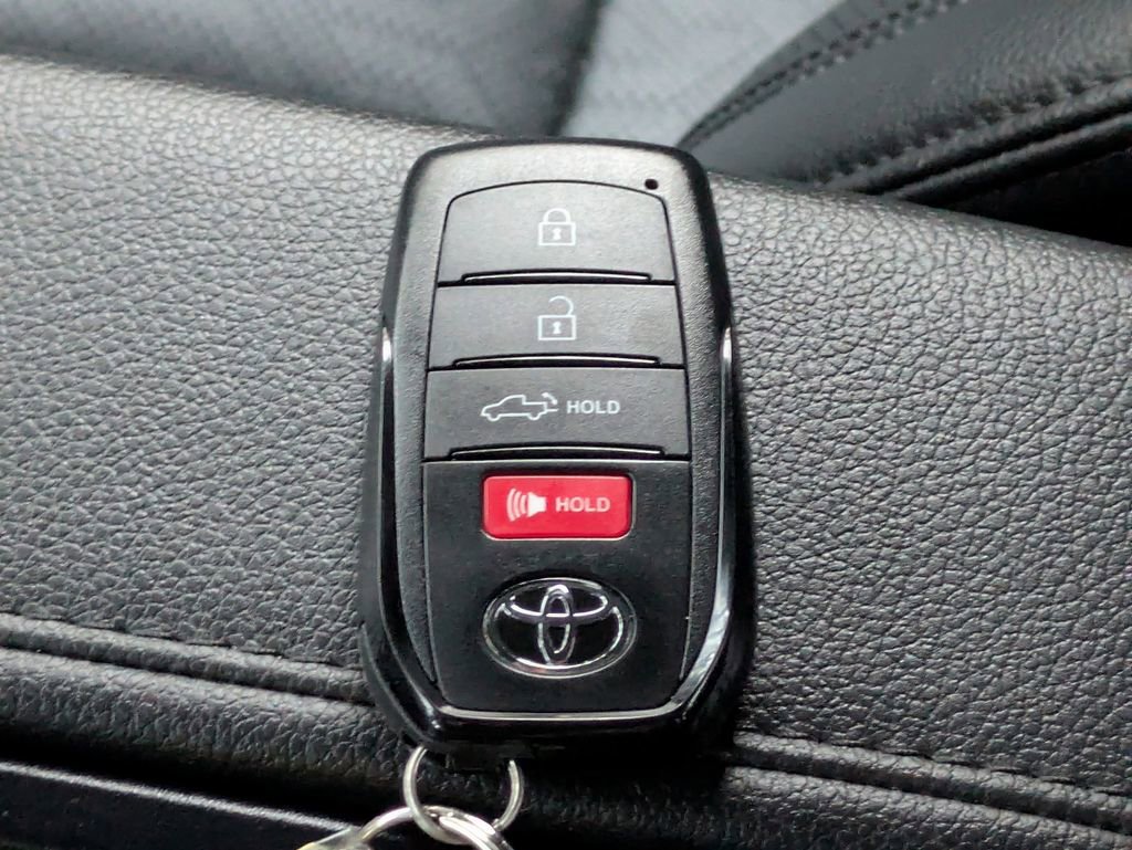 Certified 2025 Toyota Tundra Limited image 31