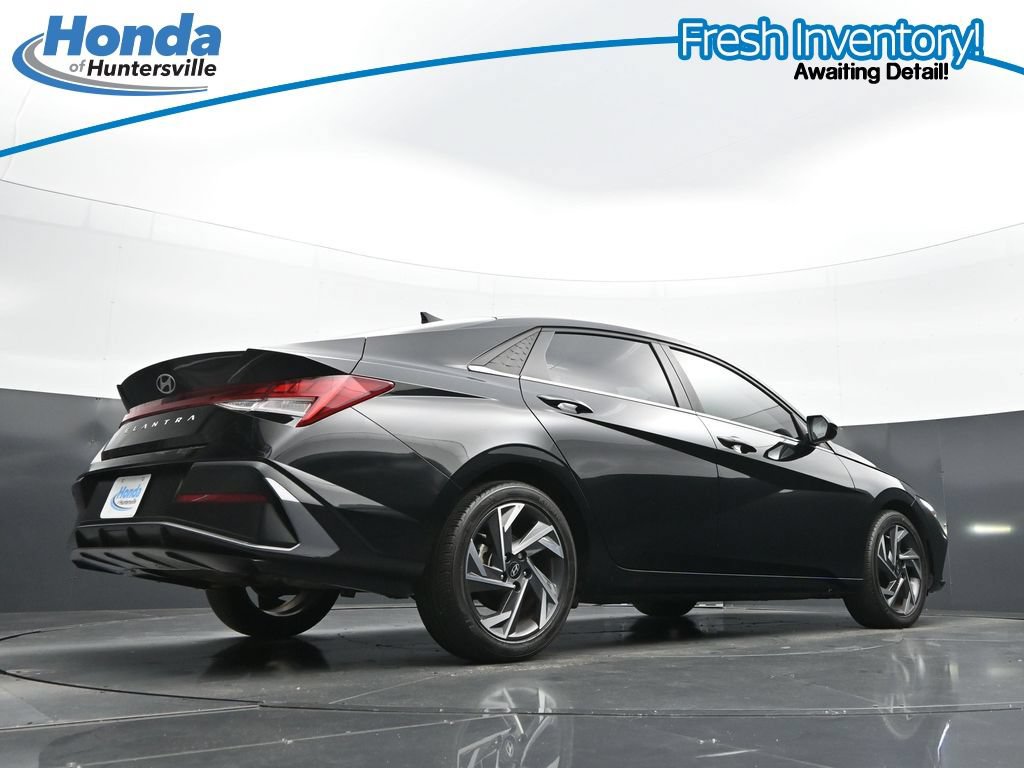Used 2024 Hyundai Elantra SEL w/ Convenience Package FWD image 32