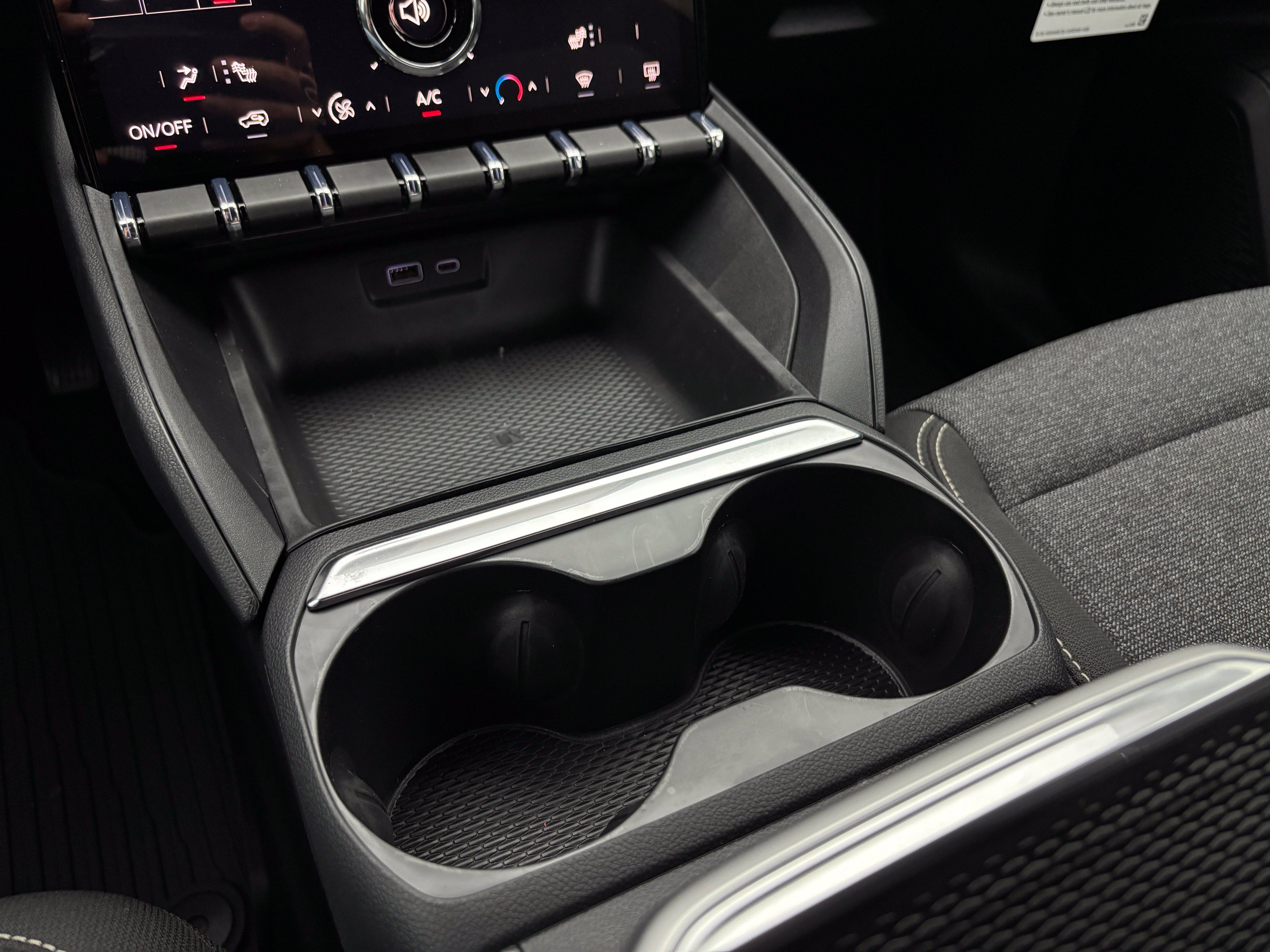 New 2027 GMC Terrain Elevation FWD image 25