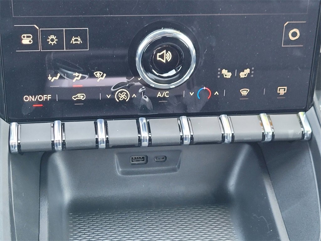 New 2025 GMC Terrain Elevation image 17