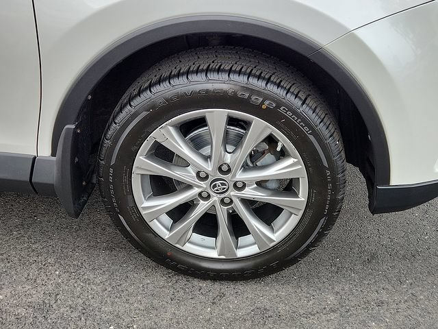 Used 2016 Toyota RAV4 Limited AWD/4WD image 8