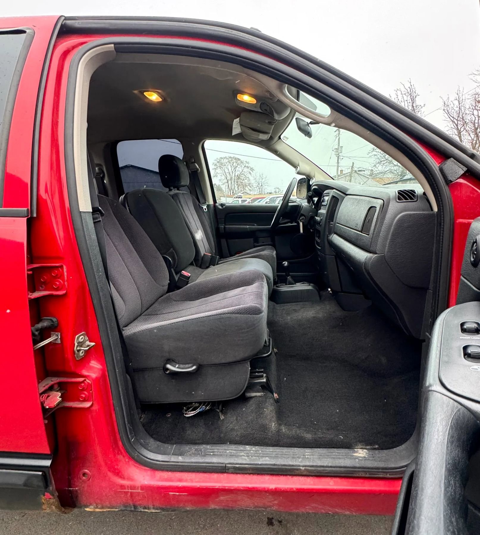 Used 2005 Dodge Ram 1500 Truck SLT w/ Sport Appearance Group AWD/4WD image 9