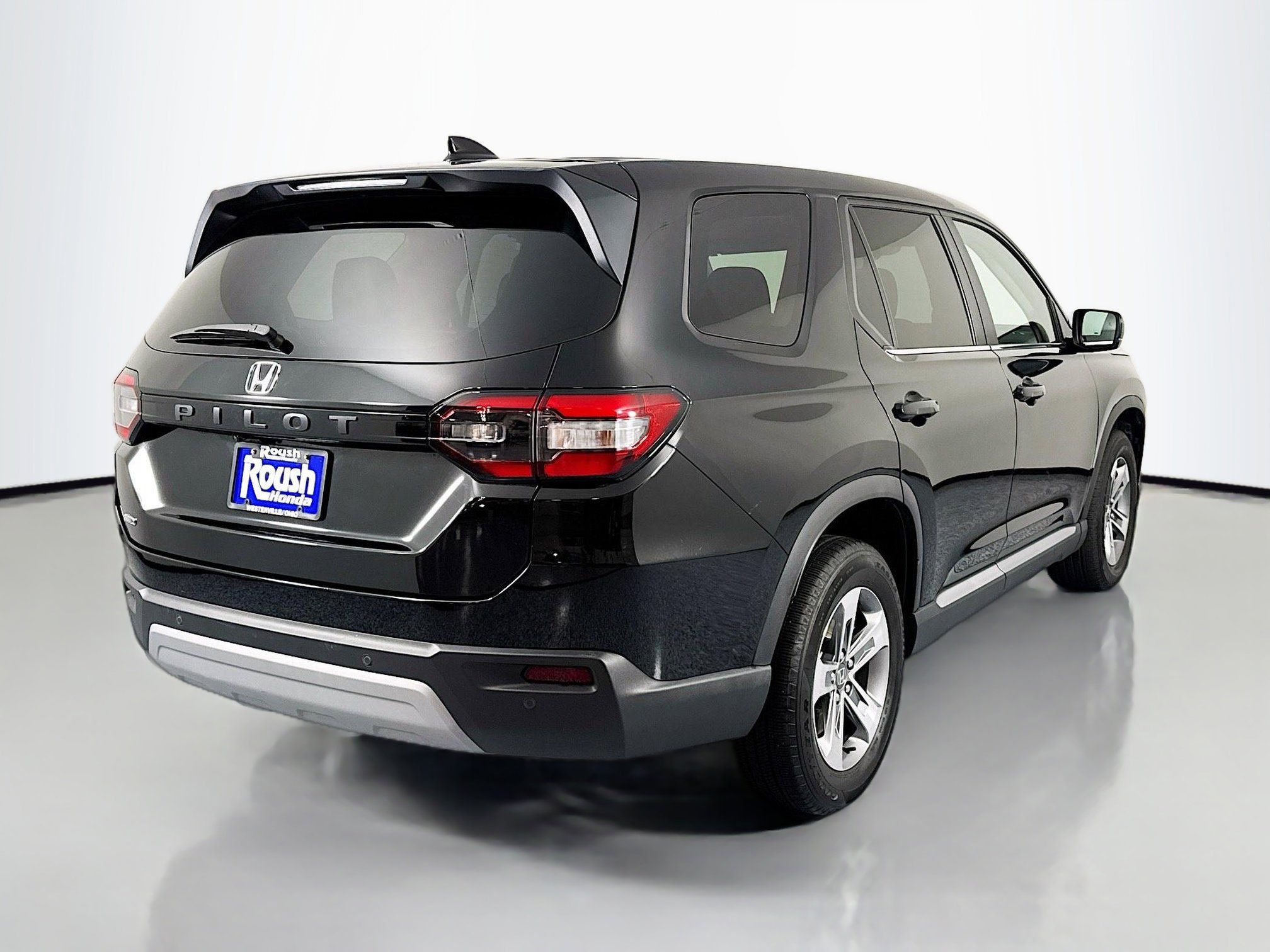 Certified 2025 Honda Pilot EX-L image 5