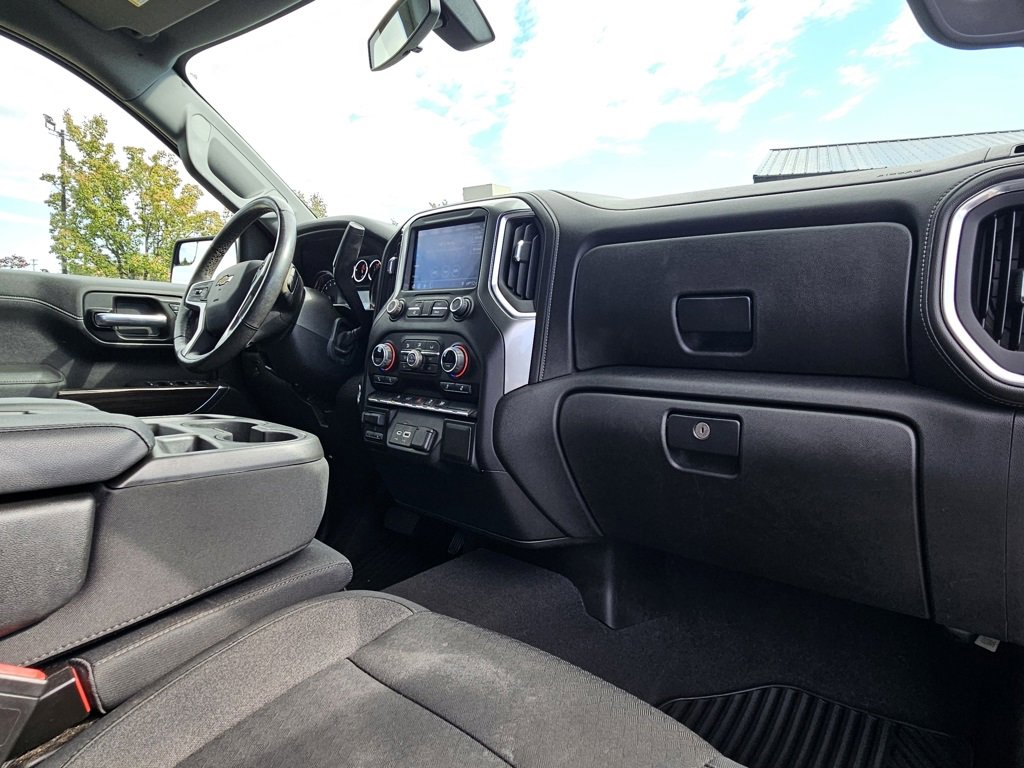 Used 2021 Chevrolet Silverado 1500 LT image 12